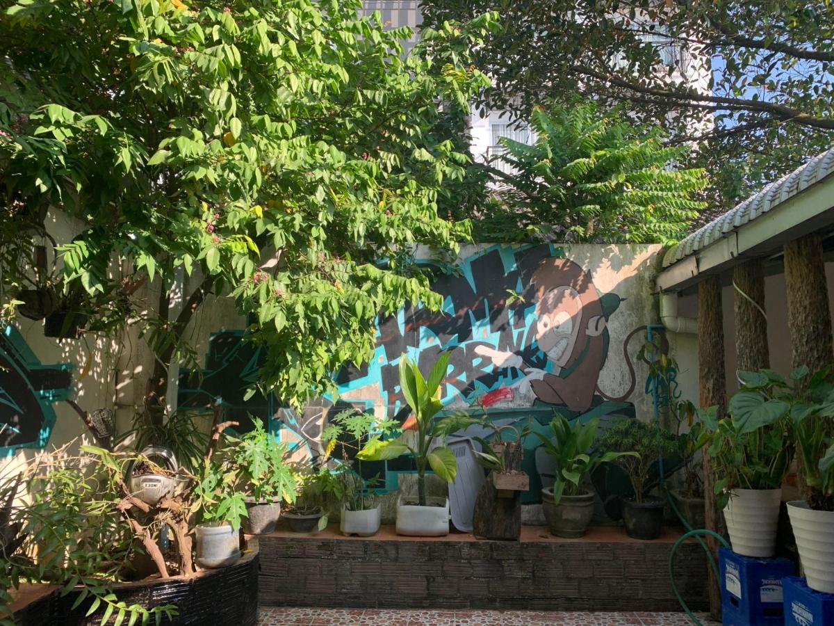 Vang Vieng Lily Backpackers Hostel Экстерьер фото
