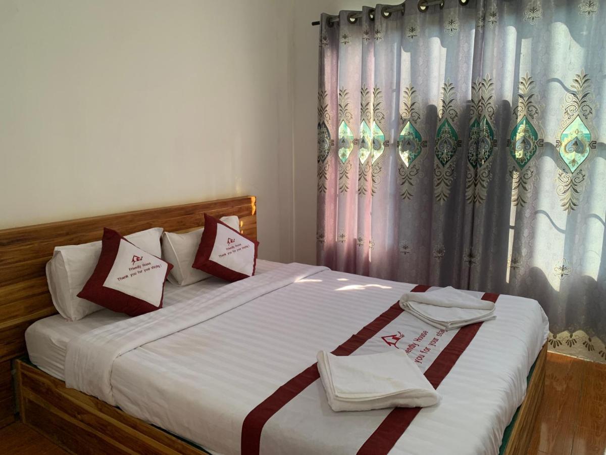 Vang Vieng Lily Backpackers Hostel Экстерьер фото