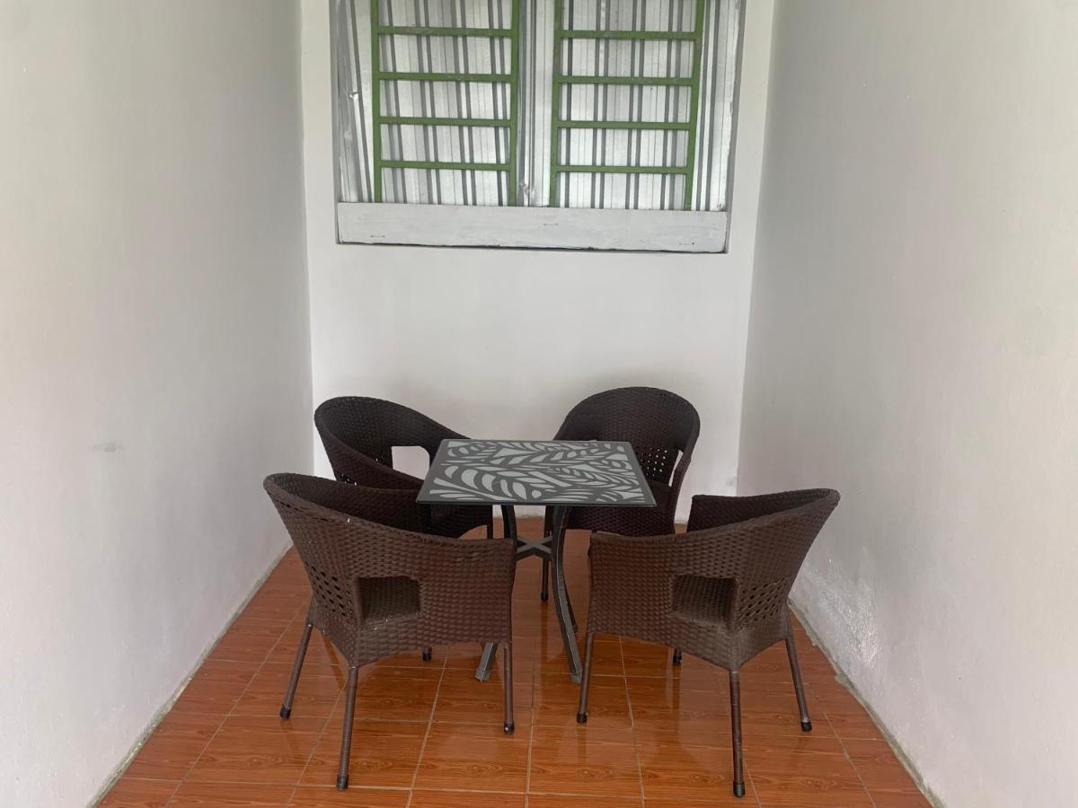 Vang Vieng Lily Backpackers Hostel Экстерьер фото