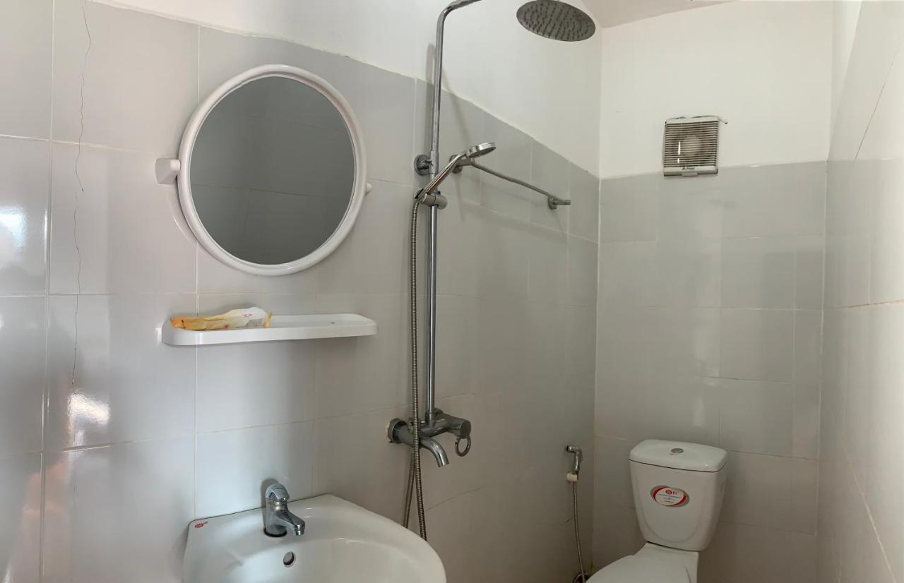 Vang Vieng Lily Backpackers Hostel Экстерьер фото