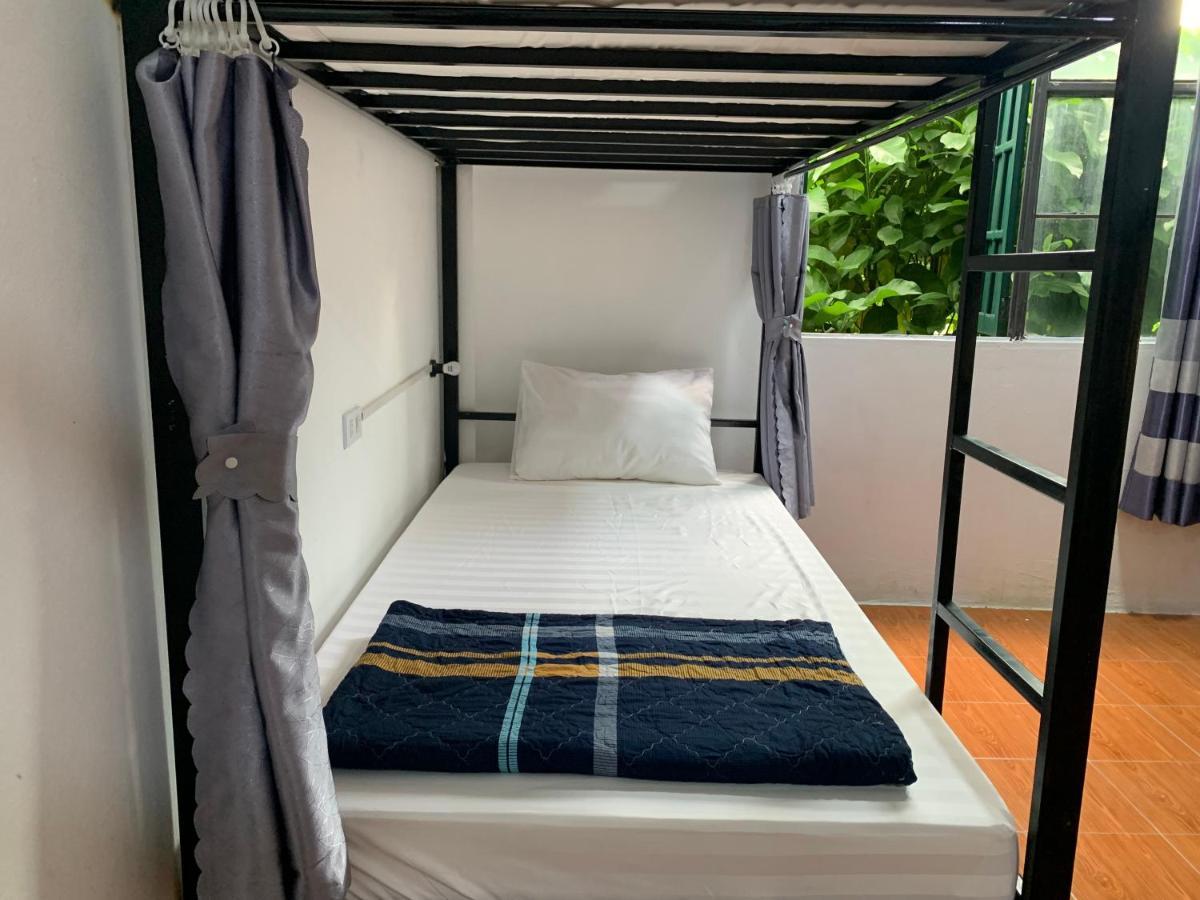 Vang Vieng Lily Backpackers Hostel Экстерьер фото