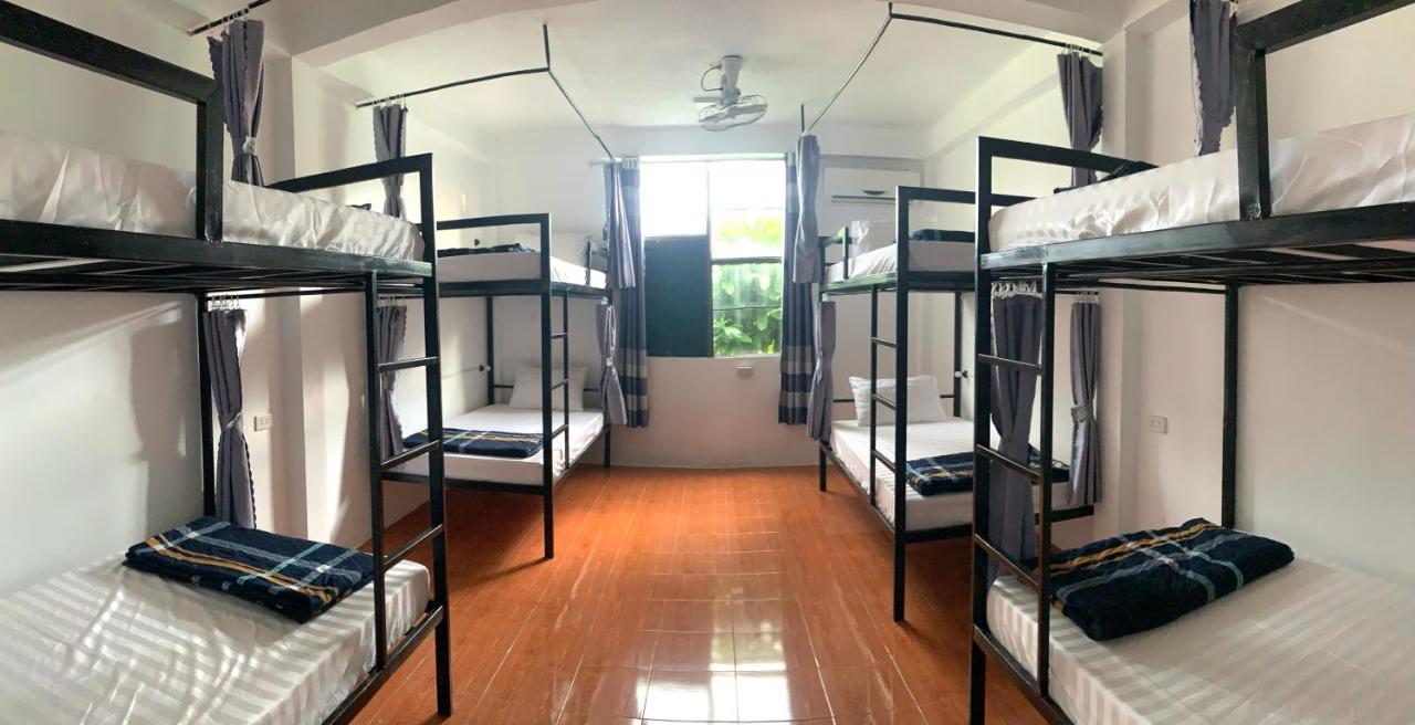 Vang Vieng Lily Backpackers Hostel Экстерьер фото