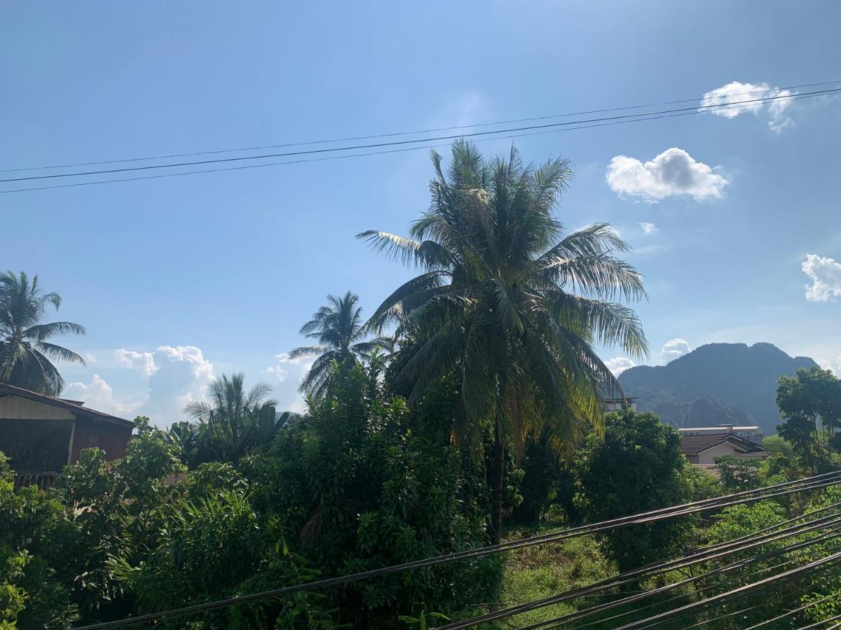 Vang Vieng Lily Backpackers Hostel Экстерьер фото