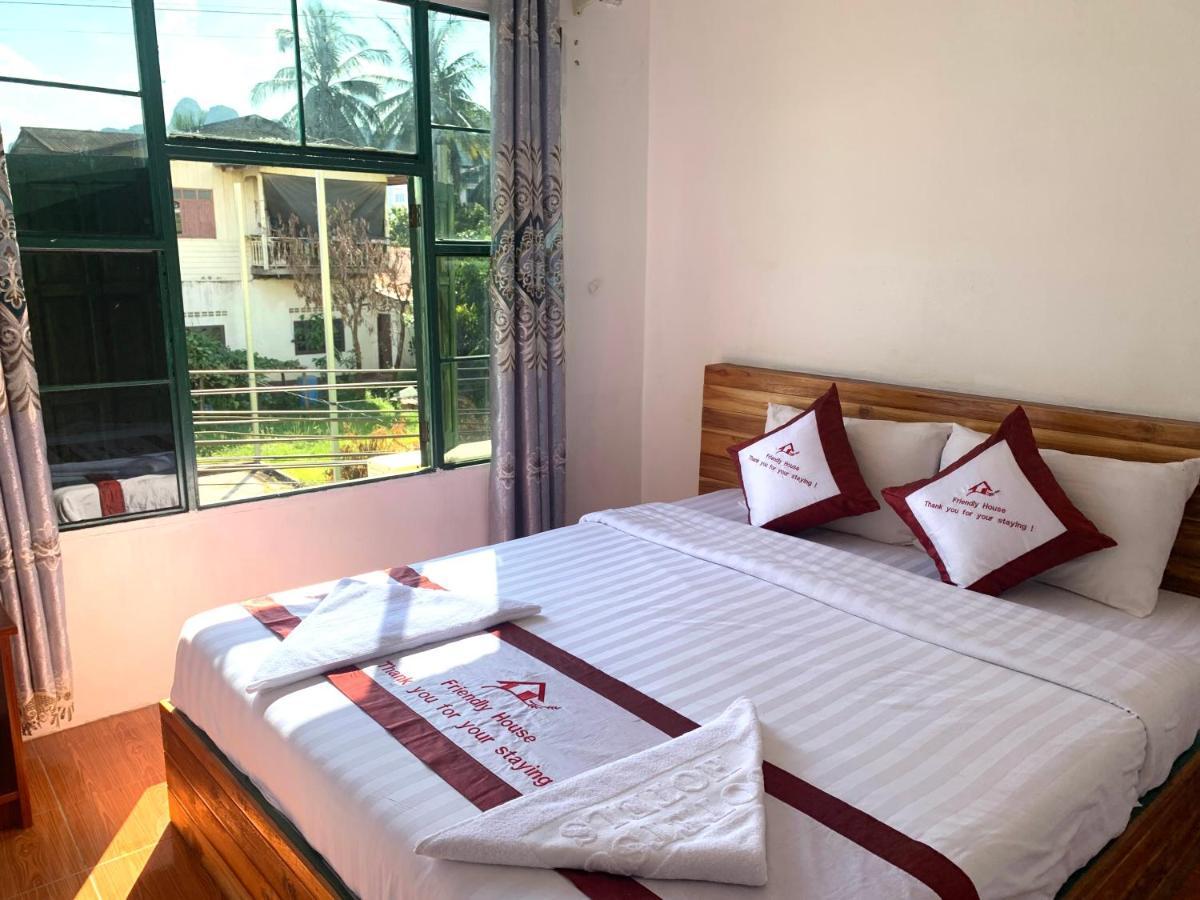 Vang Vieng Lily Backpackers Hostel Экстерьер фото