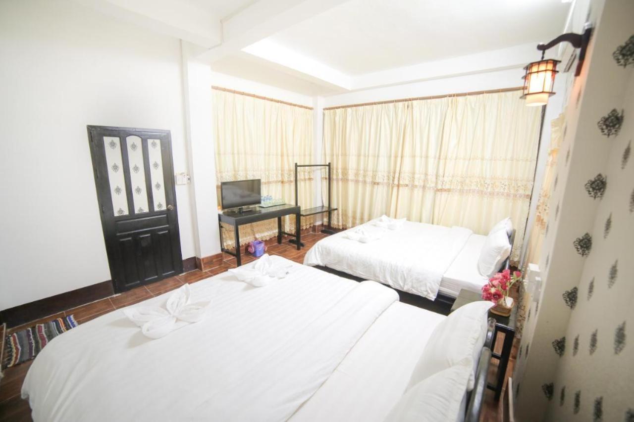 Vang Vieng Lily Backpackers Hostel Экстерьер фото